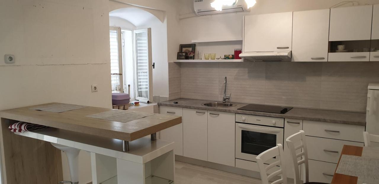 Ulica Dvori Narca 12 Apartment 4+2 Per. Baska  Luaran gambar