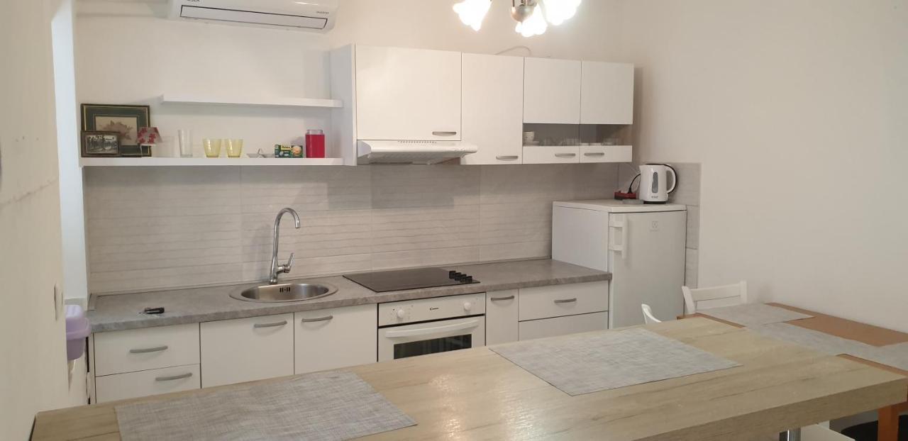 Ulica Dvori Narca 12 Apartment 4+2 Per. Baska  Luaran gambar